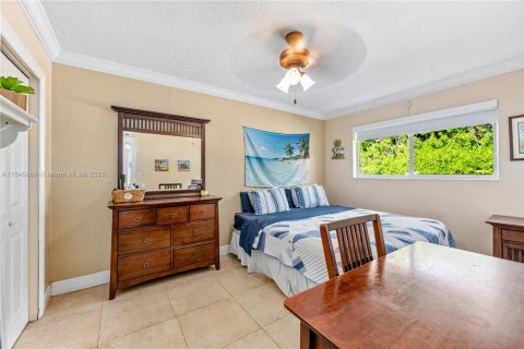 House in Palmetto Bay, Florida 4 bedrooms, 178.93 sq.m. № 1846163 - photo 21