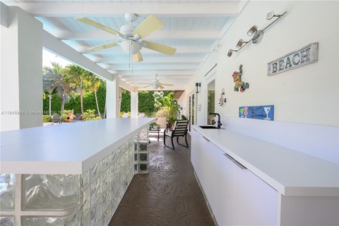House in Palmetto Bay, Florida 4 bedrooms, 178.93 sq.m. № 1846163 - photo 30