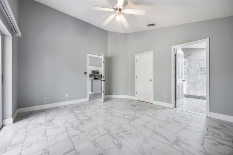 House in Lake Mary, Florida 3 bedrooms, 151.52 sq.m. № 1793367 - photo 30