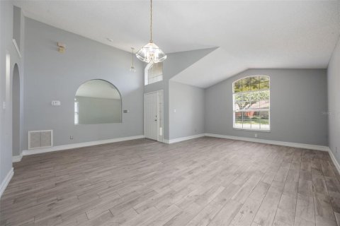House in Lake Mary, Florida 3 bedrooms, 151.52 sq.m. № 1793367 - photo 8