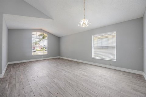 House in Lake Mary, Florida 3 bedrooms, 151.52 sq.m. № 1793367 - photo 17
