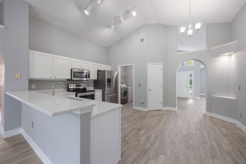 House in Lake Mary, Florida 3 bedrooms, 151.52 sq.m. № 1793367 - photo 21