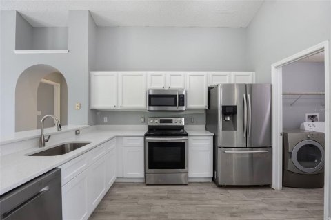 House in Lake Mary, Florida 3 bedrooms, 151.52 sq.m. № 1793367 - photo 28