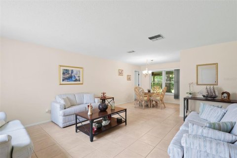 Casa en venta en Palm Harbor, Florida, 2 dormitorios, 143.63 m2 № 1796053 - foto 4