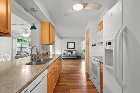 Casa en venta en Palm Harbor, Florida, 2 dormitorios, 143.63 m2 № 1796053 - foto 10
