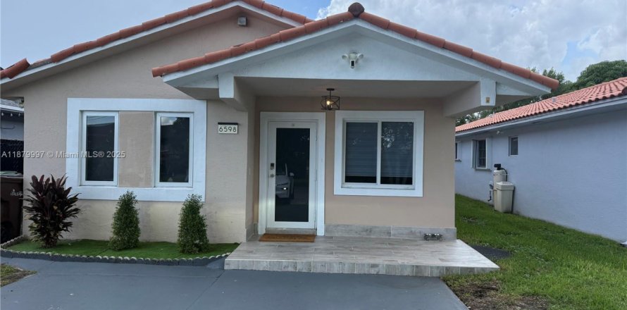 Casa en Hialeah, Florida 3 dormitorios, 130.62 m2 № 1929246