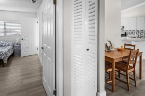 Купить кондоминиум в Хайалиа, Флорида 2 спальни, 91.97м2, № 1953927 - фото 25
