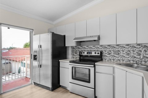 Купить кондоминиум в Хайалиа, Флорида 2 спальни, 91.97м2, № 1953927 - фото 13