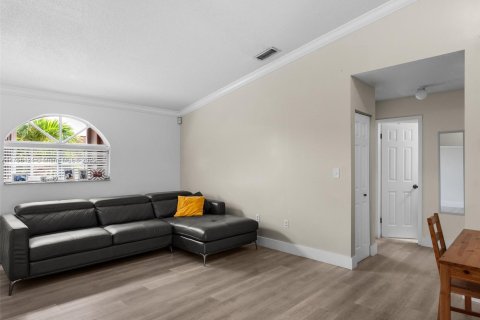 Купить кондоминиум в Хайалиа, Флорида 2 спальни, 91.97м2, № 1953927 - фото 16