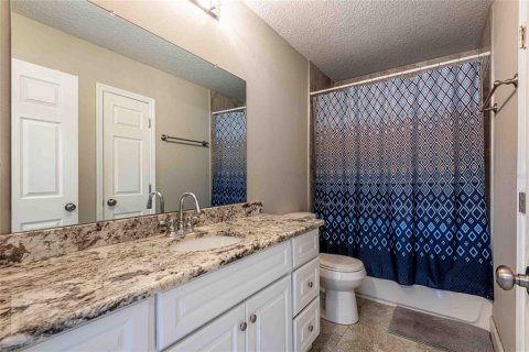 House in Dade City, Florida 3 bedrooms, 152.92 sq.m. № 2227608 - photo 14