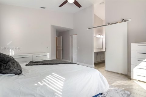 House in Sunrise, Florida 3 bedrooms, 160.81 sq.m. № 2033165 - photo 20