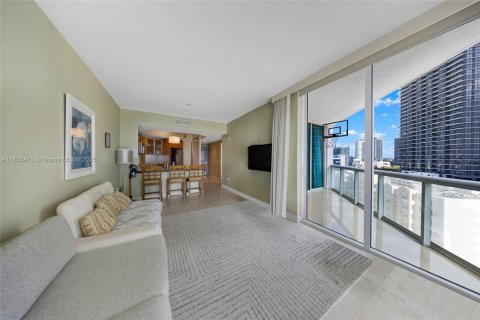 Condominio en venta en Miami, Florida, 1 dormitorio, 76.92 m2 № 1794550 - foto 15