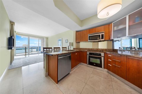 Condominio en venta en Miami, Florida, 1 dormitorio, 76.92 m2 № 1794550 - foto 8
