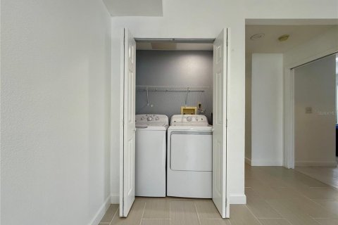 Condo in Tampa, Florida, 1 bedroom  № 1648847 - photo 18