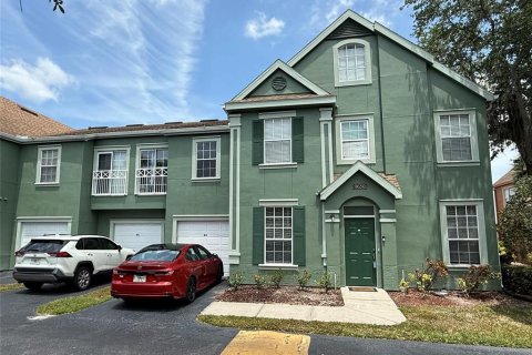 Condo in Tampa, Florida, 1 bedroom  № 1648847 - photo 1