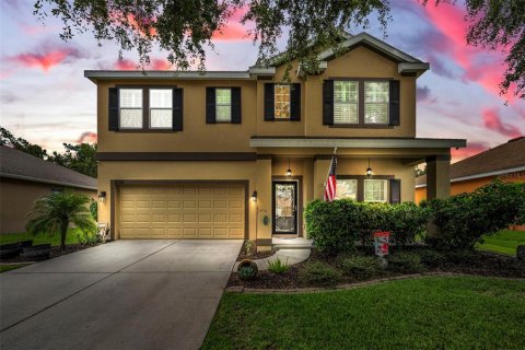 Casa en venta en New Port Richey, Florida, 4 dormitorios, 251.67 m2 № 1844818 - foto 1