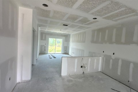 Commercial property in Port Charlotte, Florida 6 bedrooms, 215.9 sq.m. № 2233041 - photo 7