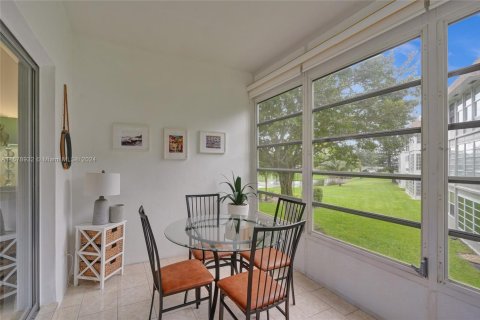 Condo in Lauderdale Lakes, Florida, 2 bedrooms  № 1753984 - photo 20