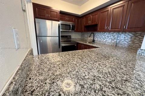 Condominio en venta en Miami, Florida, 2 dormitorios, 64.94 m2 № 2013614 - foto 6