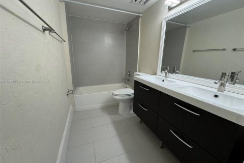 Condominio en venta en Miami, Florida, 2 dormitorios, 64.94 m2 № 2013614 - foto 8