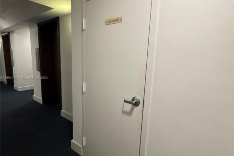 Condominio en venta en Miami, Florida, 2 dormitorios, 64.94 m2 № 2013614 - foto 19