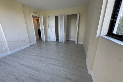Condominio en venta en Miami, Florida, 2 dormitorios, 64.94 m2 № 2013614 - foto 10