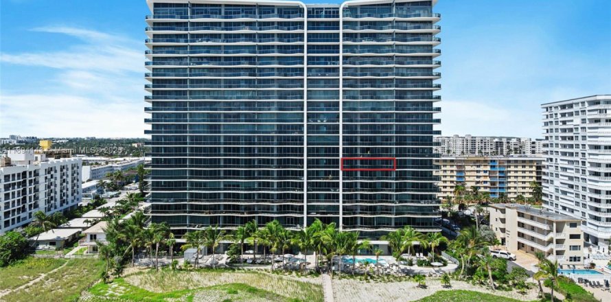 Condo à Pompano Beach, Floride, 2 chambres  № 2169842