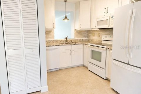 Condominio en venta en Dunedin, Florida, 2 dormitorios, 93.83 m2 № 2204040 - foto 8