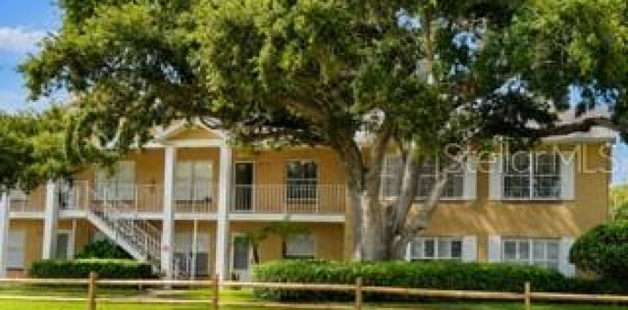 Condominio en Dunedin, Florida, 2 dormitorios № 2204040