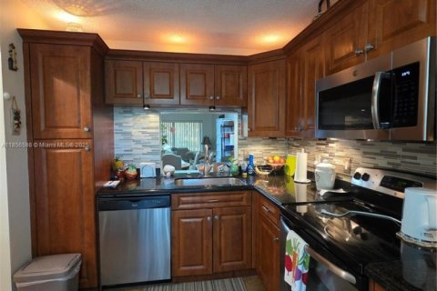 Touwnhouse à vendre à Coconut Creek, Floride: 2 chambres, 123.75 m2 № 1878873 - photo 7