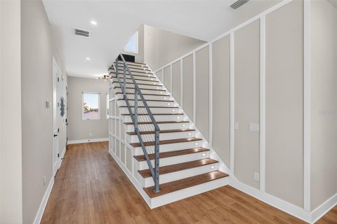 Villa ou maison à vendre à Saint Petersburg, Floride: 4 chambres, 265.24 m2 № 2113450 - photo 6
