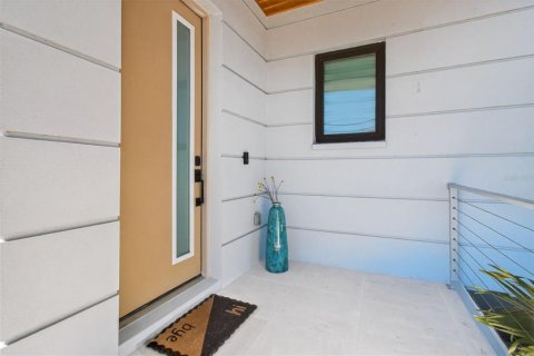 Villa ou maison à vendre à Saint Petersburg, Floride: 4 chambres, 265.24 m2 № 2113450 - photo 4