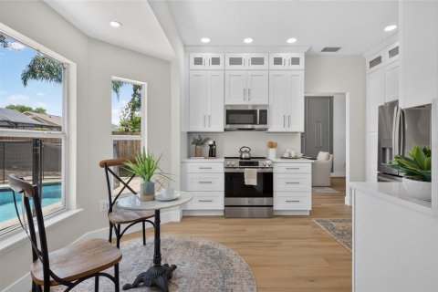 Villa ou maison à vendre à Tampa, Floride: 3 chambres, 209.03 m2 № 2149783 - photo 11