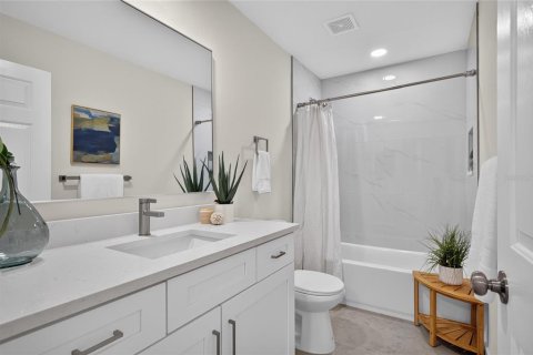 Villa ou maison à vendre à Tampa, Floride: 3 chambres, 209.03 m2 № 2149783 - photo 18