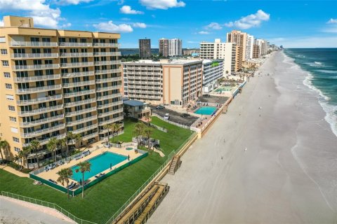 Copropriété à vendre à Daytona Beach Shores, Floride: 3 chambres, 205.78 m2 № 1842345 - photo 1
