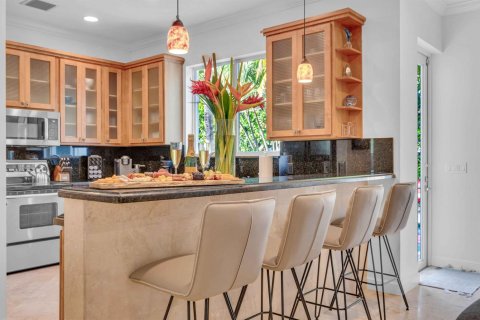 Villa ou maison à vendre à Fort Lauderdale, Floride: 4 chambres, 265.33 m2 № 2088062 - photo 11
