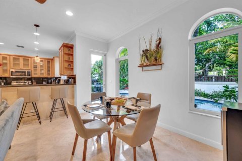 Villa ou maison à vendre à Fort Lauderdale, Floride: 4 chambres, 265.33 m2 № 2088062 - photo 14