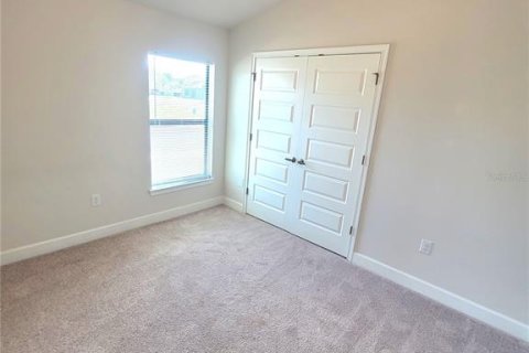 Villa ou maison à louer à Auburndale, Floride: 4 chambres, 169.08 m2 № 2419867 - photo 25