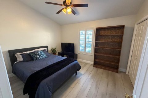 Touwnhouse à vendre à Saint Petersburg, Floride: 2 chambres, 117.99 m2 № 2430757 - photo 25
