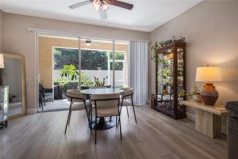 Touwnhouse à vendre à Saint Petersburg, Floride: 2 chambres, 117.99 m2 № 2430757 - photo 14