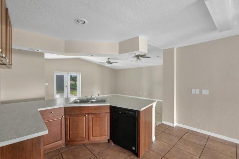 Casa en venta en Bowling Green, Florida, 3 dormitorios, 228.35 m2 № 1687670 - foto 8