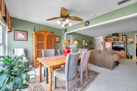 Condo in Seminole, Florida, 1 bedroom  № 1847205 - photo 23