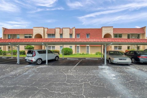 Condo in Seminole, Florida, 1 bedroom  № 1847205 - photo 2