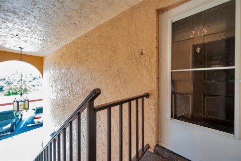 Condo in Seminole, Florida, 1 bedroom  № 1847205 - photo 6