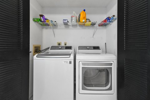 Copropriété à louer à Delray Beach, Floride: 2 chambres, 99.41 m2 № 2405817 - photo 12