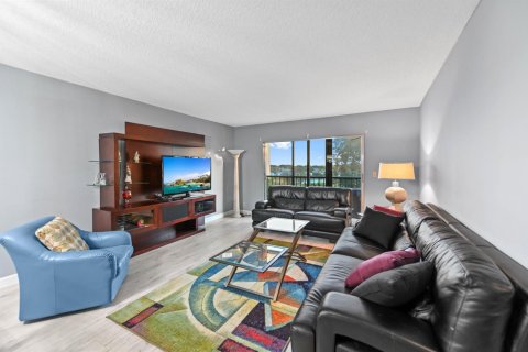 Copropriété à louer à Delray Beach, Floride: 2 chambres, 99.41 m2 № 2405817 - photo 2
