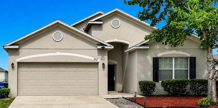 House in Newberry, Florida 4 bedrooms, 172.24 sq.m. № 2150840