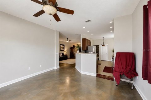 House in Newberry, Florida 4 bedrooms, 172.24 sq.m. № 2150840 - photo 5