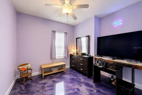 House in Newberry, Florida 4 bedrooms, 172.24 sq.m. № 2150840 - photo 10
