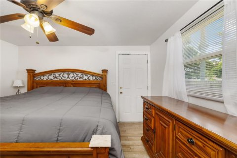 House in Bradenton, Florida 2 bedrooms, 85.47 sq.m. № 1827379 - photo 21